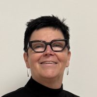 Dr Silke Busch
